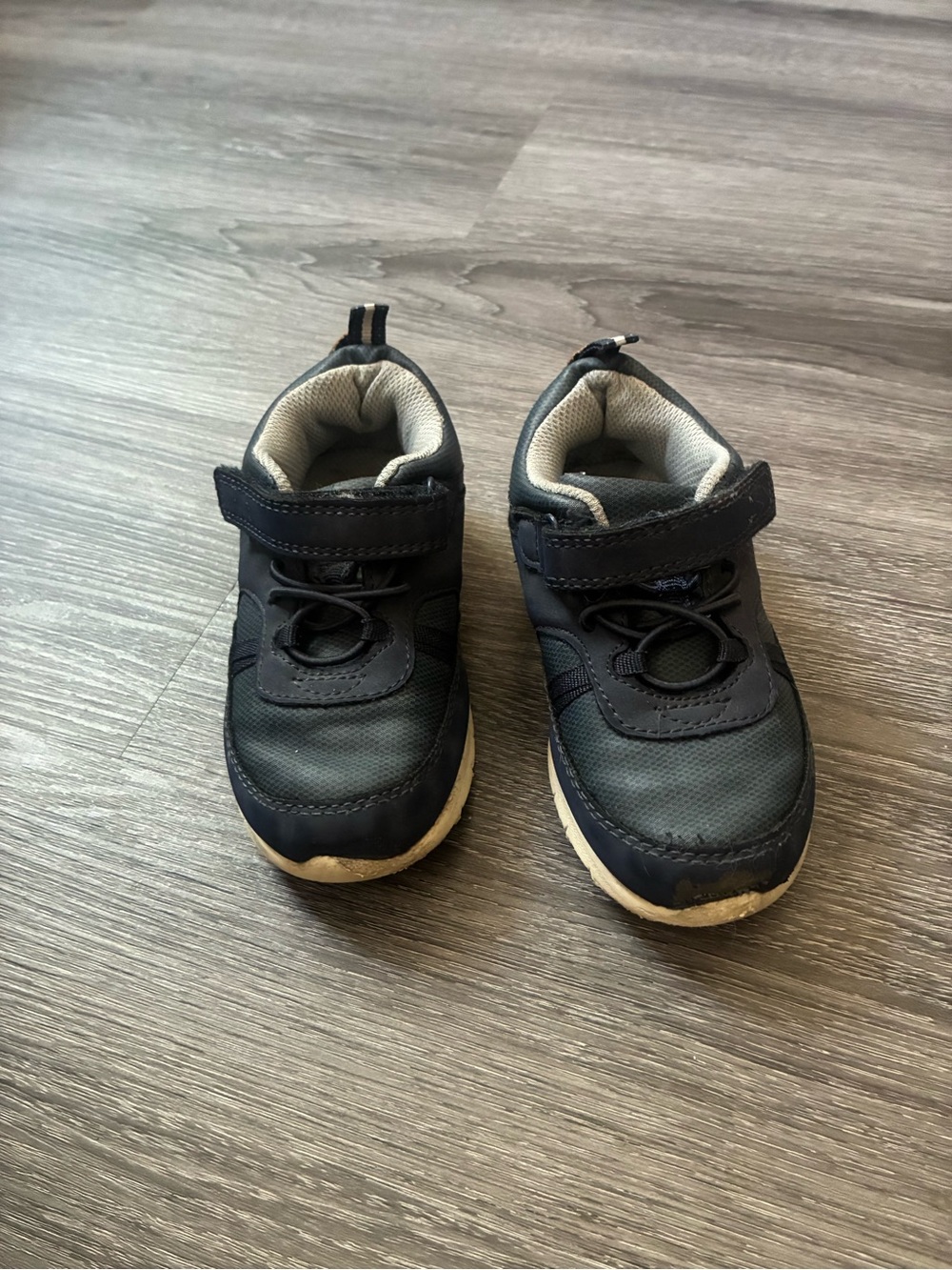 OshKosh B'gosh Navy and Cream Kids Velcro Sneakers